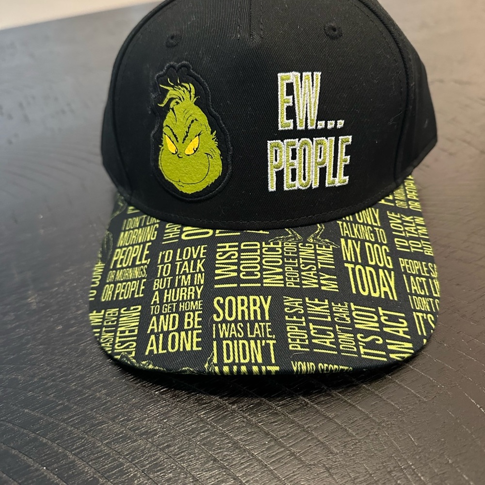 Universal studios grinch baseball hat NWT - image 1
